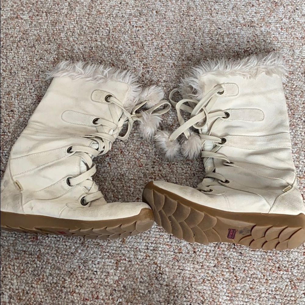 Women’s winter snow boots